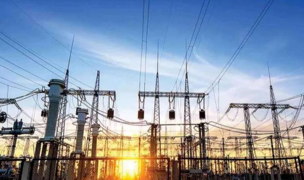 اکنون کسری ۲۵ درصدی در بنزین، برق و گاز داریم!