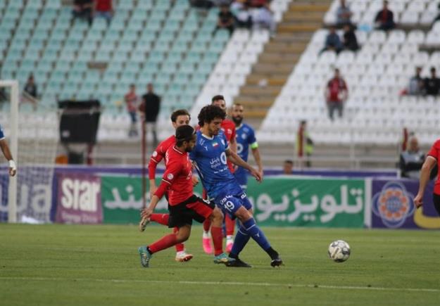  استقلال امارات را معرفی کرد؛ تراکتور پیشنهاد جا‌به‌جایی داد 