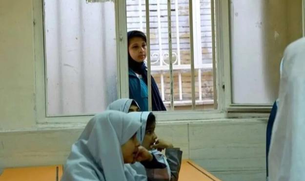 تعداد بازماندگان از تحصیل به‌دلیل فقر نگران‌کننده است 