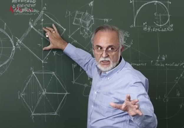 صدور احکام رتبه‌بندی ۱۲۶ هزار معلم بازنشسته