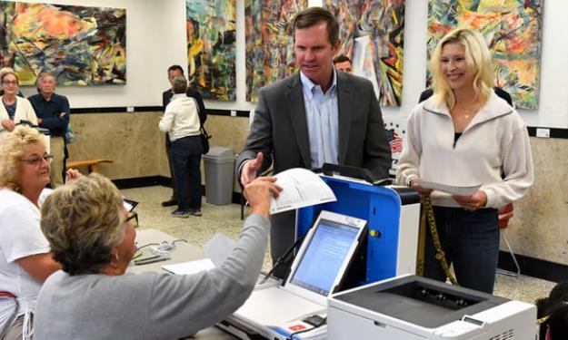 نزدیک ۶۲ میلیون نفر در انتخابات آمریکا رأی داده‌اند