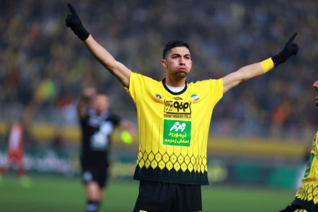  سپاهان ۲ - ۱ پرسپولیس/ گاریدو در مخمصه!