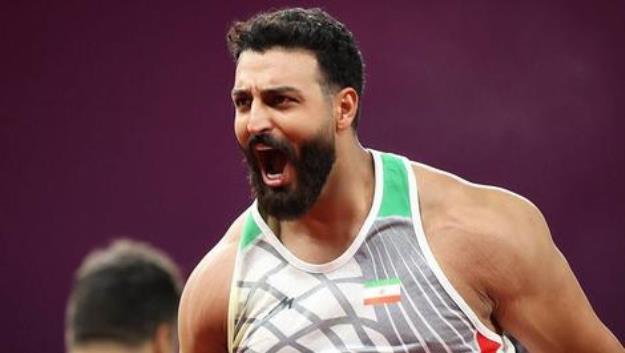 قهرمان آسیایی از اردو کنار گذاشته شد!