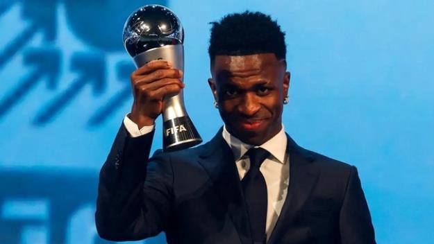 ریخت‌وپاش دیوانه‌وار عربستان برای جذب مرد سال فیفا