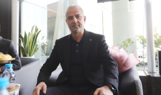 سرمربی پرسپولیس وارد تهران شد