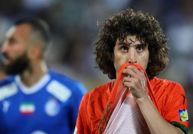  شکایت یک بازیکن دیگر از استقلال به فیفا! 