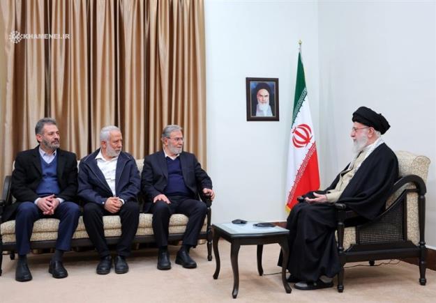 رهبر انقلاب: طرح احمقانه آمریکا برای غزه به جایی نمی رسد 