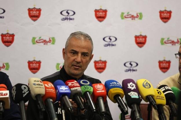 قهرمانی و ۲ زمین مثل ورزشگاه آزادی می‌خواهیم