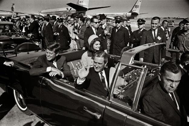  ترامپ اسناد محرمانه ترور «جان اف‌کندی» را منتشر کرد+عکس