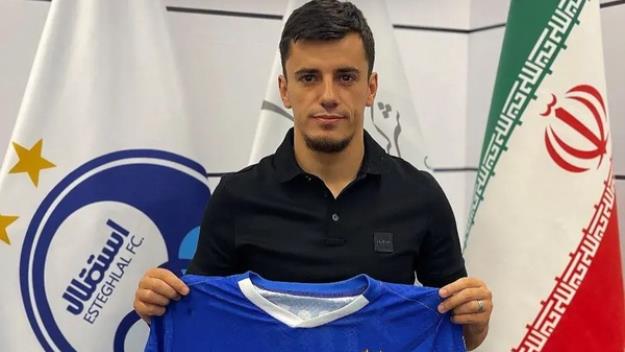 ریخت و پاش ۵ برابری استقلال به پای بازیکن درجه ۴