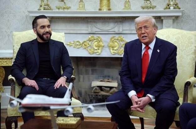 ترامپ: مشکل با ایران را حل خواهم کرد/ حمله به ایران همچنان گزینه روی میز است!