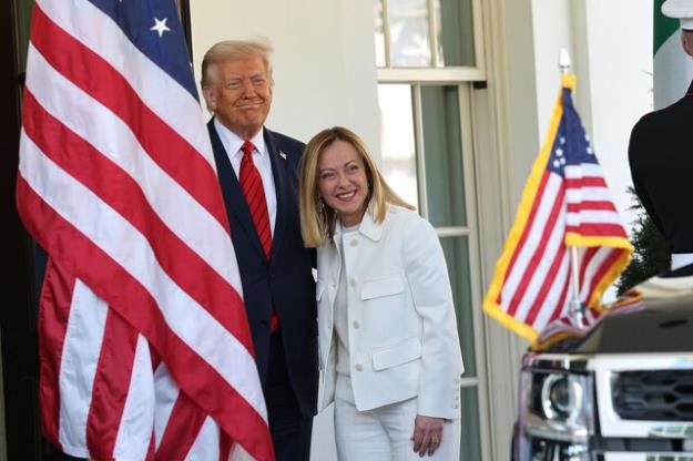  ترامپ: ایران نمی‌تواند سلاح هسته‌ای داشته باشد/ مردم ایران فوق العاده باهوشند