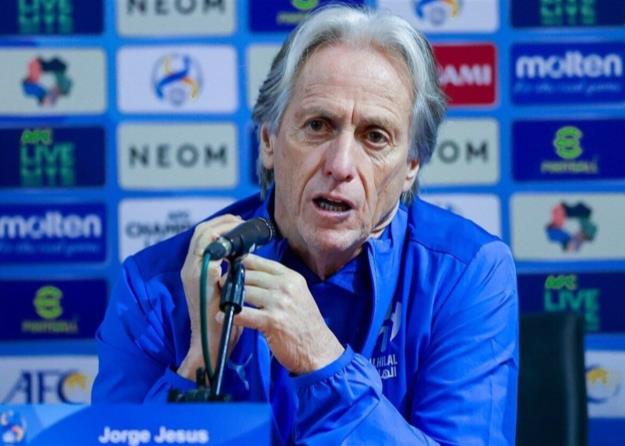 سرمربی الهلال اخراج شد