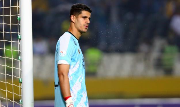 درخواست میلیون دلاری دروازه‌بان تیم ملی از پرسپولیس و سپاهان