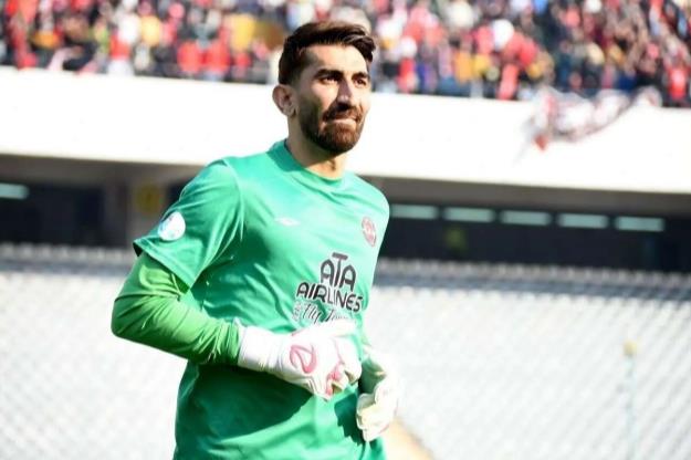  مذاکره باشگاه استقلال با بیرانوند؟