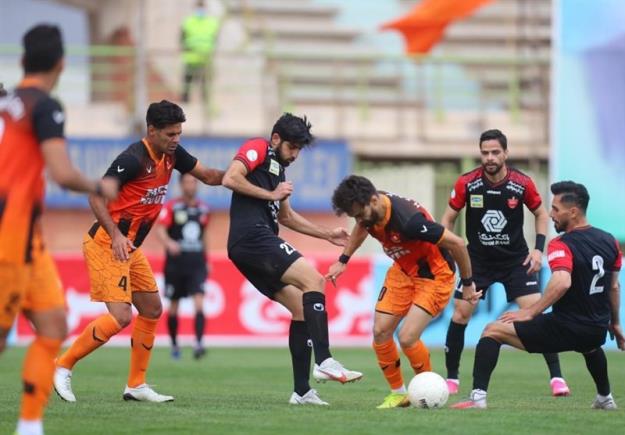 صعود پرسپولیس با پیروزی آسان در کرمان