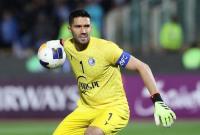 دروازه‌بان استقلال در فهرست سپاهان