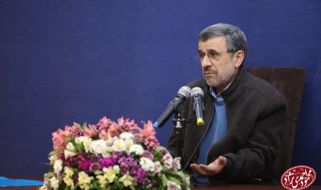 دفاع دکتر احمدی‌نژاد از جوانان نسل دهه شصت، هفتاد و هشتاد/ همين ها ان شاءالله حقيقت آرمانهای انقلاب را پیاده خواه...