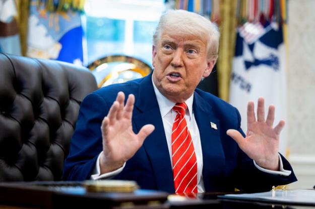  ترامپ ورود اتباع ۱۲ کشور از جمله ایران را به آمریکا ممنوع کرد