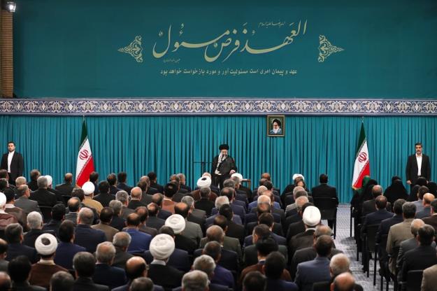 رهبر انقلاب: شاکله لایحه بودجه باید محفوظ بماند 