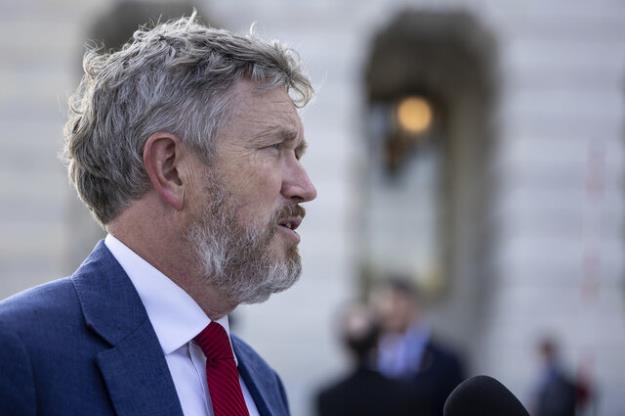  طرح سناتور آمریکایی به کنگره برای ممنوعیت هرگونه اقدام علیه ایران