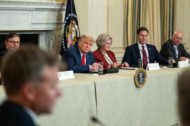  ترامپ: هنوز درباره ایران تصمیم نگرفته‌ام