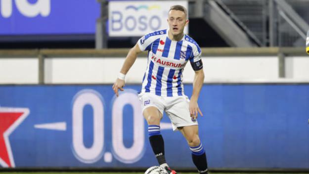 جمع کروات‌ها در تراکتور جمع شد