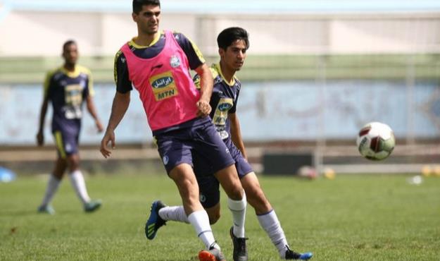  جذب علی کریمی برای استقلال ۱۲۰ میلیارد تومان آب می‌خورد