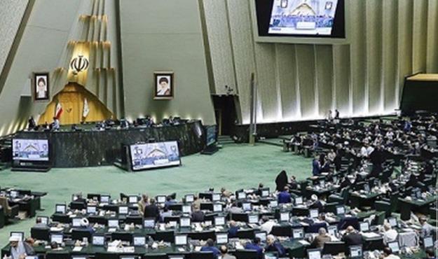 کارت زرد مجلس به وزیر فرهنگ و ارشاد اسلامی