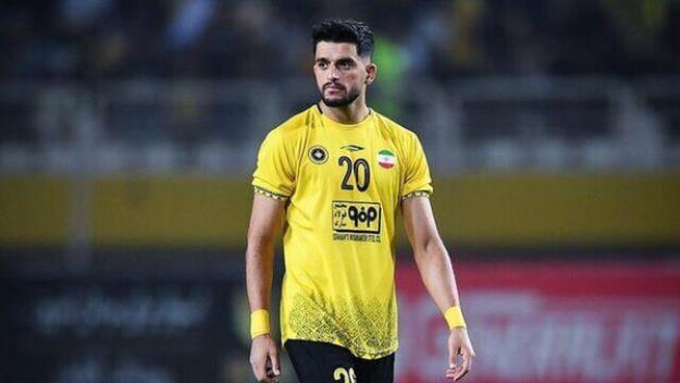 استقلال بالاخره بازیکن گرفت