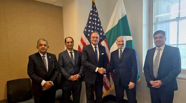 ترامپ از توافق نفتی با پاکستان خبر داد