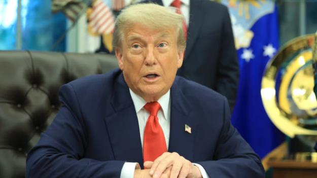 ترامپ: از تعرفه‌ها صدها میلیارد دلار نصیب آمریکا می‌شود