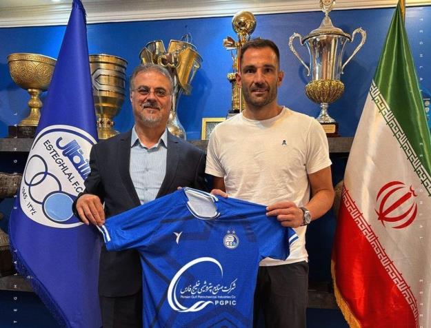 قرارداد یک ساله آدان با استقلال