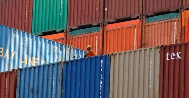  ترامپ هند را به دلیل خرید نفت روسیه جریمه کرد