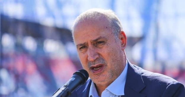 تاج: داور اگر شعار نژادپرستانه شنید، همان جا بازی را تمام کند