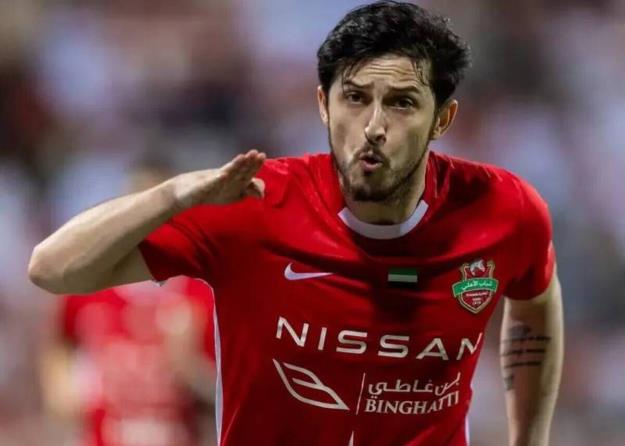 توپ طلای لیگ امارات به آزمون رسید