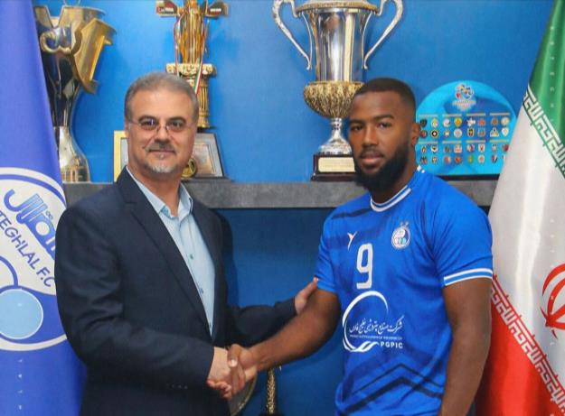 داکنز نازون به استقلال پیوست