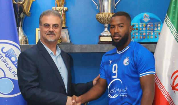 داکنز نازون به استقلال پیوست