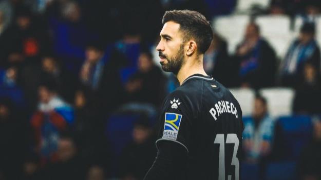 دروازه‌بان سابق رئال‌مادرید در یک قدمی تراکتور