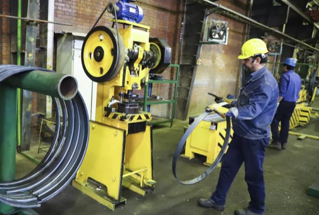  تورم باید با جهش تولید مهار شود، نه با قربانی کردن تولید 