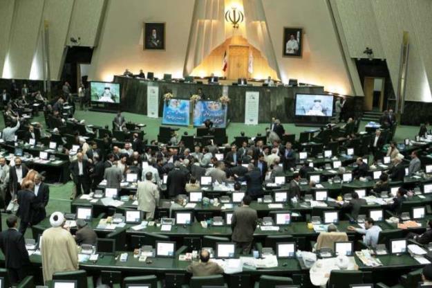 طرح استیضاح وزاری راه، نیرو و کار به هیات رئیسه مجلس ارجاع شد