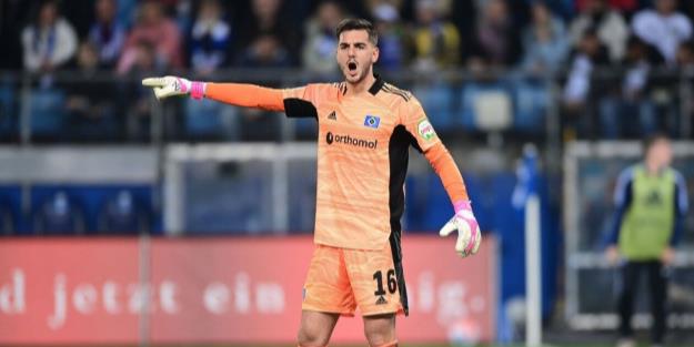 رونمایی از جانشین بیرانوند در تراکتور