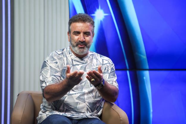 رهبری‌فرد: تیم ۲ هزار میلیاردی باید علی‌اصغری بازی کند؟!