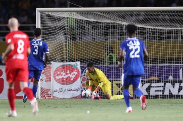  دو بازیکن خارجی استقلال به ایران برنگشتند