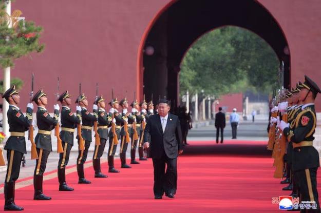 کیم: زرادخانه هسته‌ای را هرگز معامله نمی‌کنیم؛ مذاکره فقط با لغو شرط آمریکا