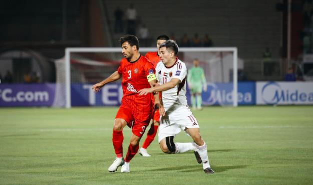 تراکتور در خانه هم هر چه زد گل نشد