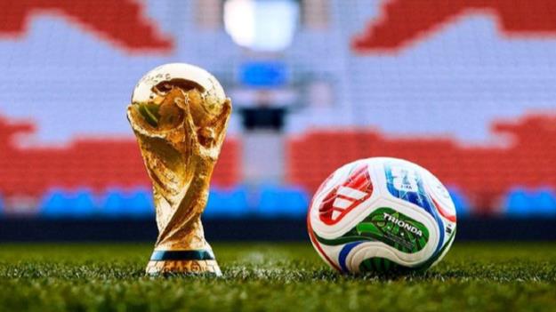 رونمایی از توپ جام جهانی ۲۰۲۶ + عکس