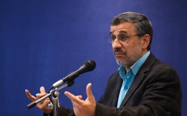 دکتر احمدی‌نژاد: ملت را در صف مرغ به تصویر می‌کشند تا تحقیر کنند/ این شرایط سخت را با افتخار پشت سر خواهیم گذاشت