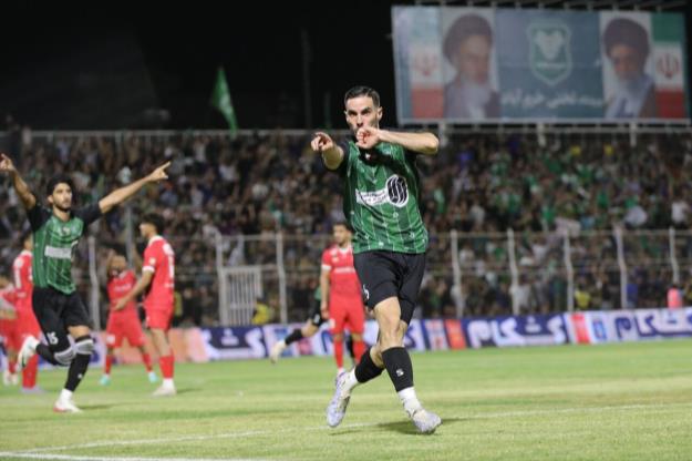 پرسپولیس با هاشمیان در بن‌بست؛ جشن خیبر در خرم‌آباد 