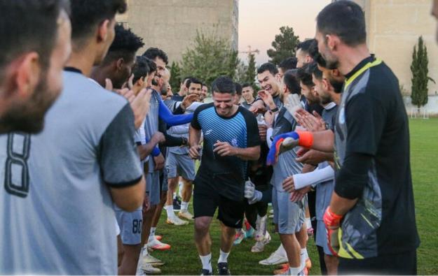 ورود کاپیتان سابق؛ معارفه غفوری در تمرین استقلال